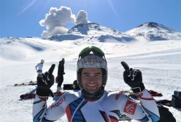 Fumée et piste noires pour nos flèches bleues