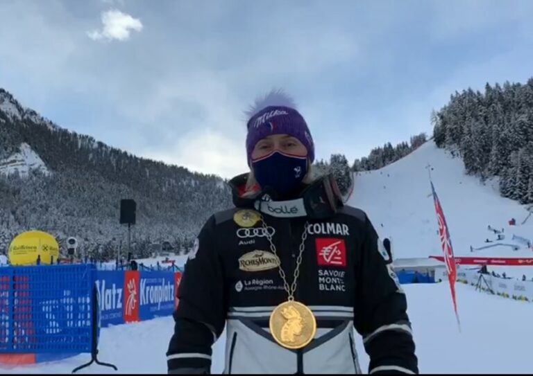 Tessa Worley au sommet