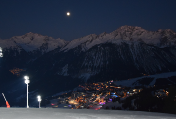 Coupe du monde : le ski féminin en nocturne à Courchevel