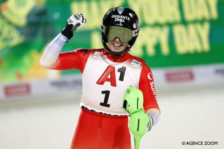 Camille Rast brille dans la nuit de Flachau