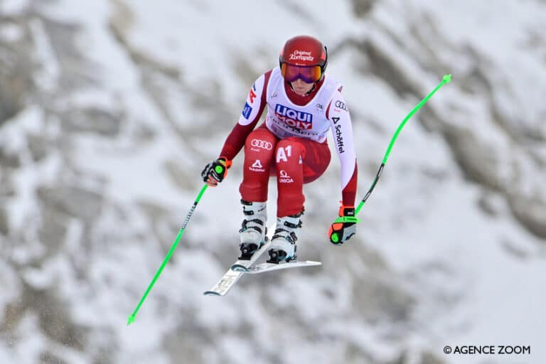Cornelia Huetter remporte la descente de Val d&rsquo;Isère