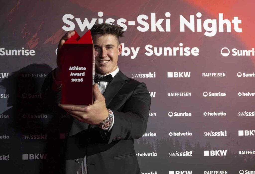 Franjo von Allmen sacré athlète suisse de l’année lors de la Swiss-Ski Night